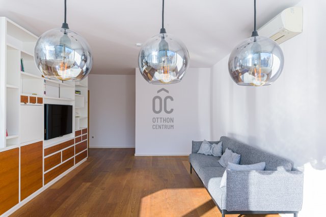 Kiadó téglalakás, albérlet, Budapesten, I. kerületben, 3 szobás
