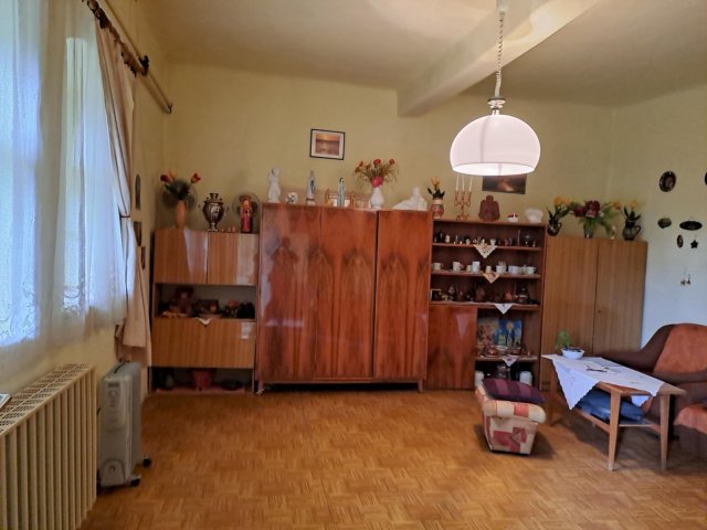 Eladó családi ház, Csávolyon 15.8 M Ft, 3 szobás