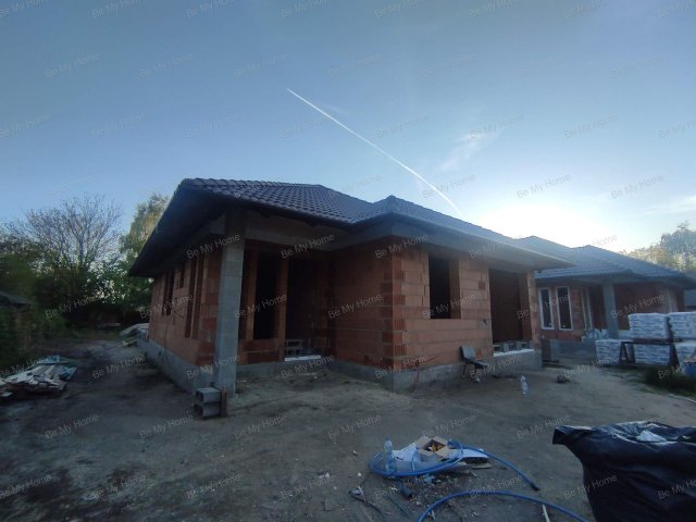 Eladó családi ház, Őrbottyánban 98 M Ft, 1+3 szobás