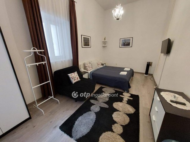 Eladó téglalakás, Budapesten, V. kerületben 89 M Ft, 2 szobás