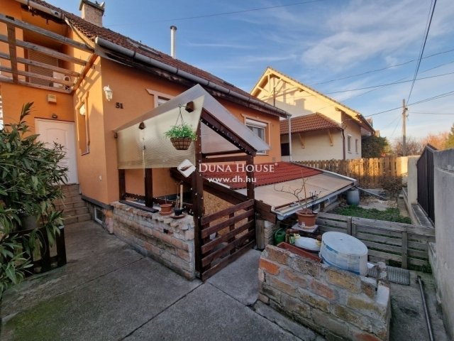 Eladó családi ház, Tárnokon 109.901 M Ft, 6 szobás