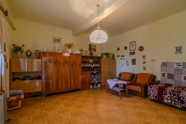 Eladó családi ház, Csávolyon 15.8 M Ft, 3 szobás
