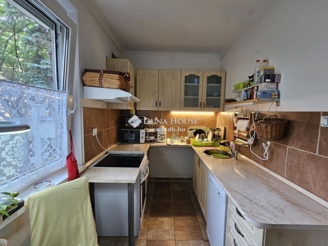 Eladó panellakás, Szentendrén 56.9 M Ft, 3 szobás