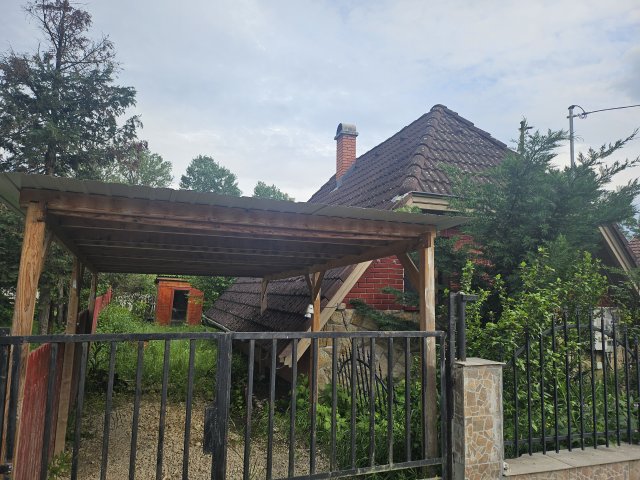 Eladó családi ház, Szentendrén 59.9 M Ft, 1+2 szobás