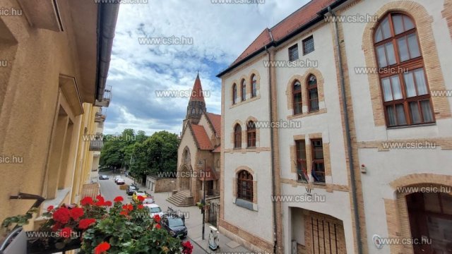 Kiadó téglalakás, albérlet, Budapesten, II. kerületben
