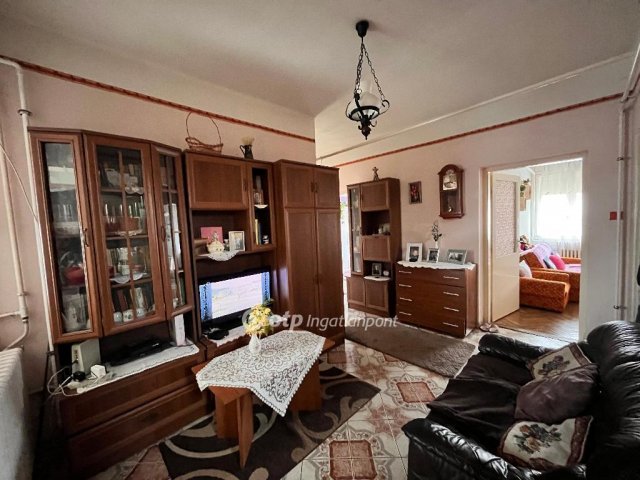 Eladó családi ház, Püspökladányban 39 M Ft, 4+1 szobás