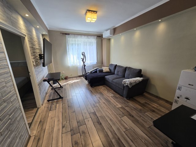 Eladó téglalakás, Balatonfűzfőn 57 M Ft, 4 szobás
