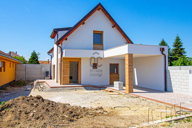 Eladó ikerház, Kapuváron 72 M Ft, 4 szobás