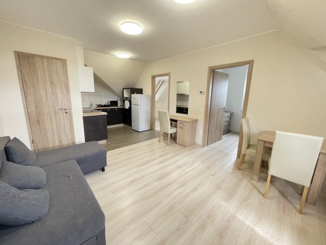 Kiadó téglalakás, albérlet, Pakson 175 E Ft / hó, 2 szobás