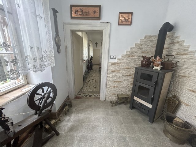 Eladó családi ház, Igalon 35 M Ft, 2 szobás