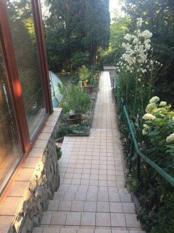 Eladó családi ház, Mányon 79.9 M Ft, 4 szobás