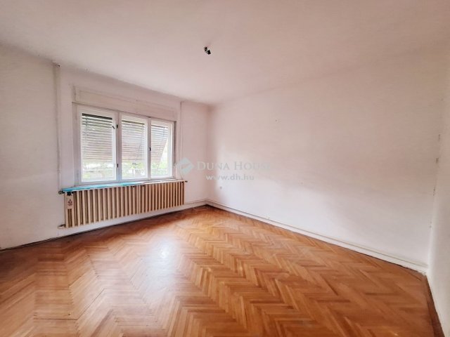 Eladó családi ház, Budapesten, XVIII. kerületben 79.9 M Ft