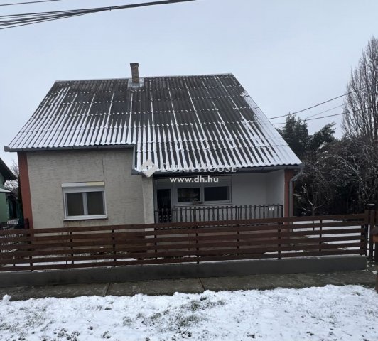 Eladó családi ház, Dombóváron 42.9 M Ft, 4 szobás