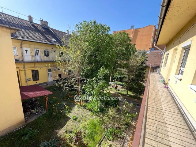 Eladó téglalakás, Budapesten, X. kerületben 39.9 M Ft, 1 szobás