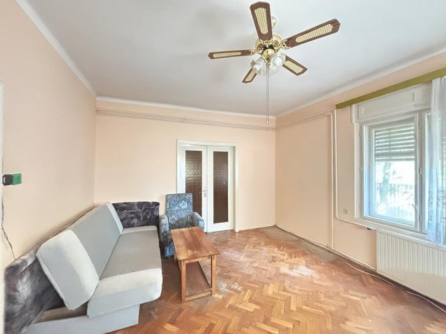 Eladó családi ház, Budapesten, III. kerületben 124.9 M Ft