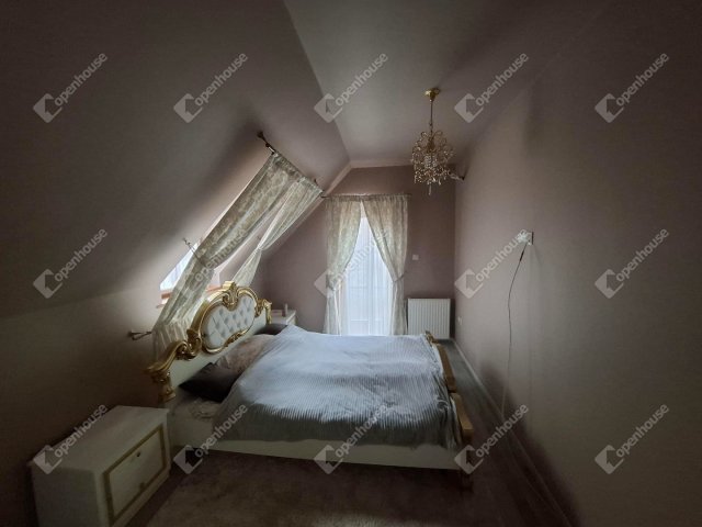 Eladó családi ház, Budapesten, XX. kerületben 189 M Ft, 7 szobás