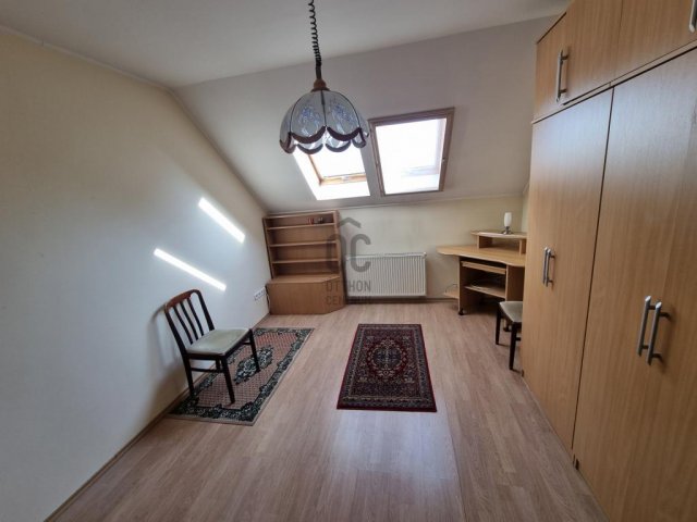 Eladó téglalakás, Balatonalmádiban 90 M Ft, 3 szobás