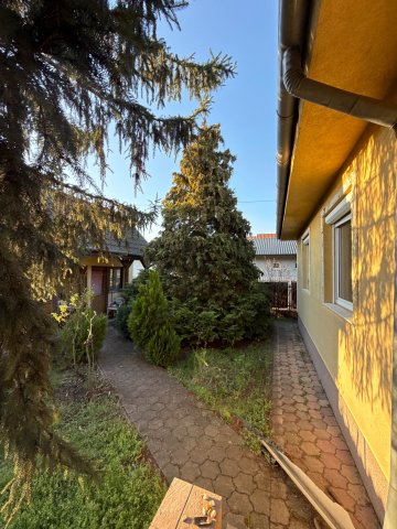 Eladó családi ház, Debrecenben 124.999 M Ft, 4 szobás