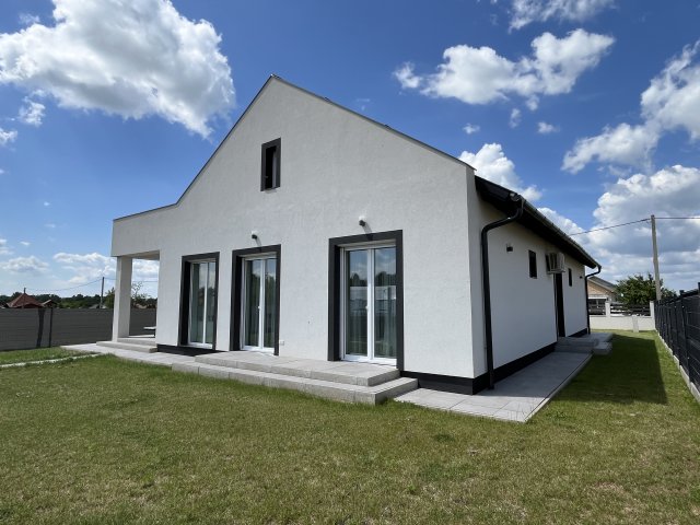 Eladó családi ház, Balatongyörökön 222.398 M Ft, 3 szobás