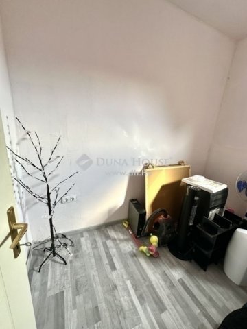 Eladó családi ház, Budapesten, XIX. kerületben 50 M Ft, 4 szobás