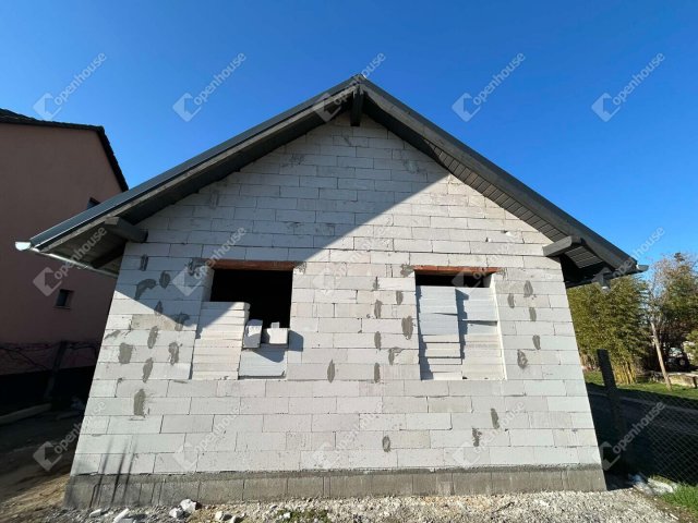 Eladó családi ház, Monoron 59 M Ft, 3 szobás