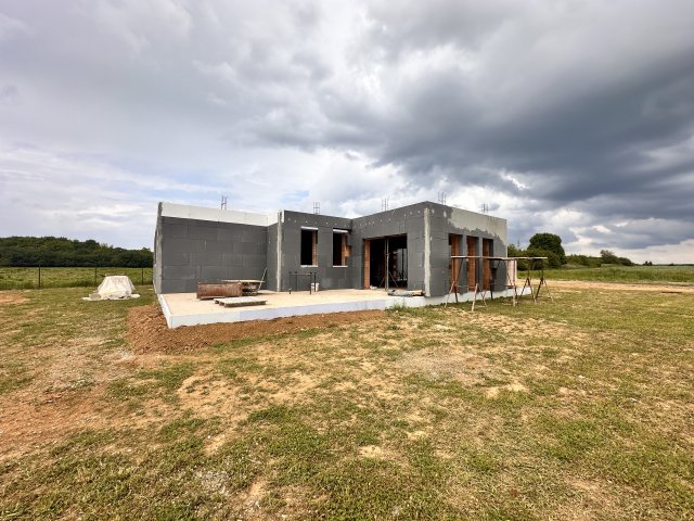 Eladó családi ház, Zalaegerszegen 217.9 M Ft, 4 szobás