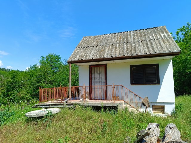 Eladó családi ház, Homokkomáromon 2.5 M Ft, 1 szobás