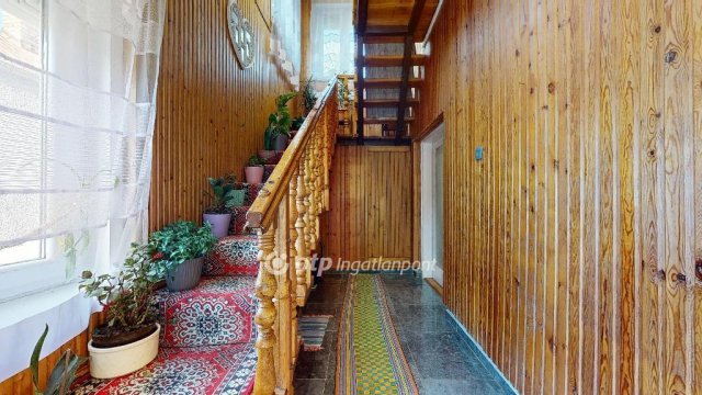 Eladó családi ház, Encsen 63.5 M Ft, 7 szobás
