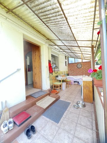 Eladó ikerház, Vácon 54.9 M Ft, 3 szobás / költözzbe.hu