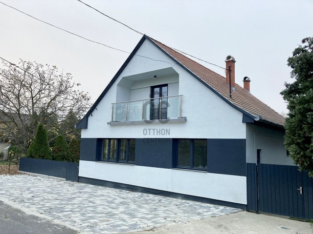 Eladó családi ház, Balatonszárszón 123 M Ft, 5 szobás
