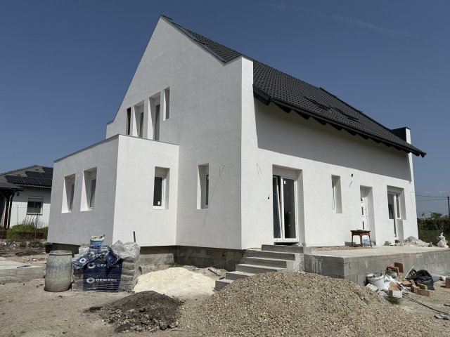 Eladó családi ház, Érden 122 M Ft, 6 szobás