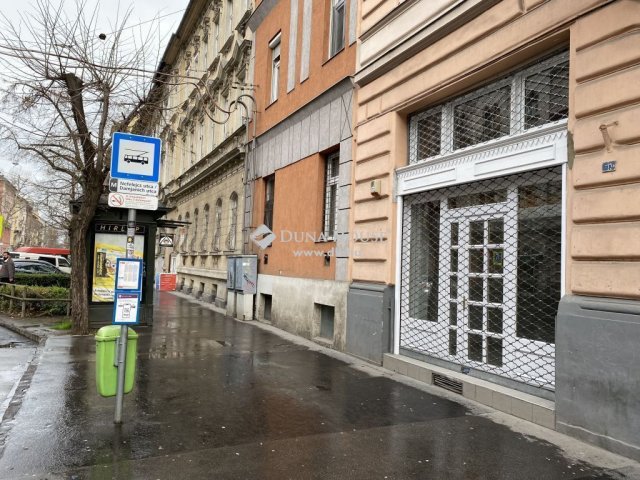 Eladó üzlethelyiség, Budapesten, VII. kerületben 75 M Ft