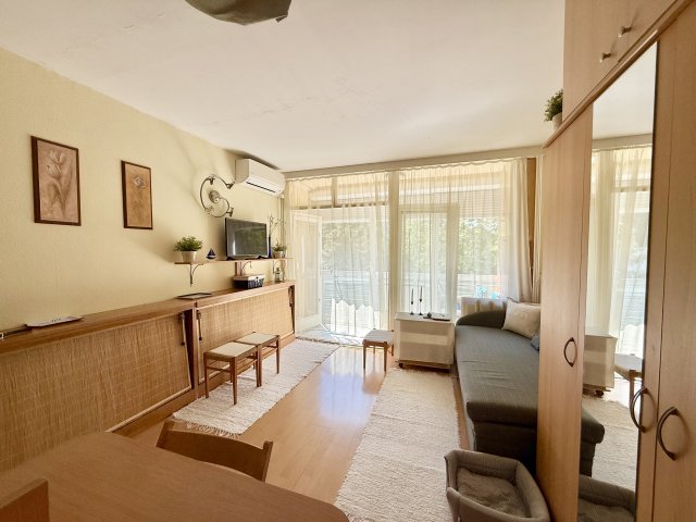 Eladó nyaraló, Csopakon 34.9 M Ft, 1 szobás