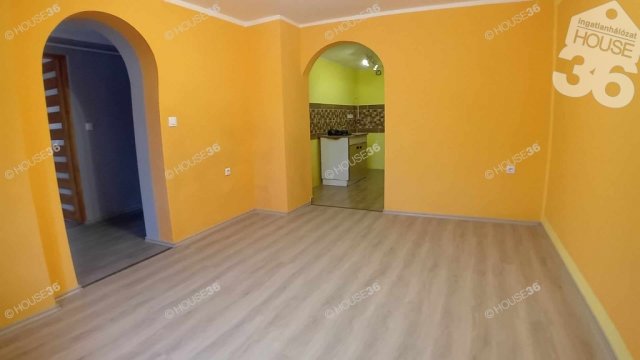Eladó családi ház, Őcsényen 26.9 M Ft, 3 szobás