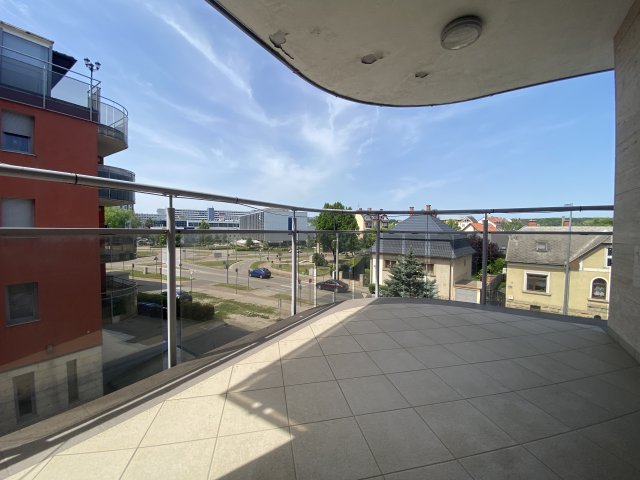 Kiadó téglalakás, albérlet, Győrött 220 E Ft / hó, 2 szobás