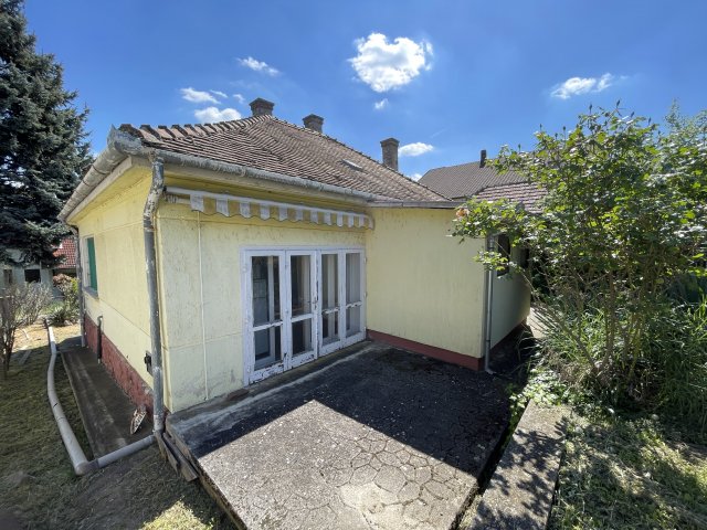 Eladó családi ház, Fonyódon 74.9 M Ft, 4 szobás