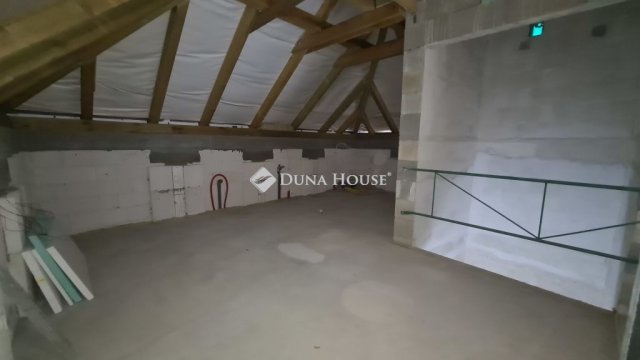 Eladó ipari ingatlan, Sopronban 78 M Ft / költözzbe.hu