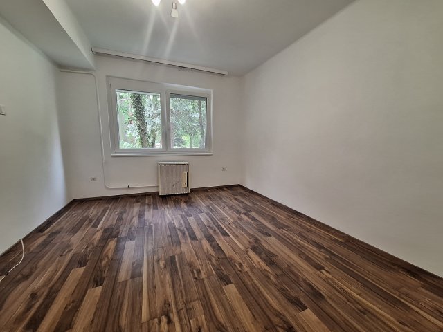 Eladó téglalakás, Makón, Hunyadi utcában 32.9 M Ft, 2 szobás