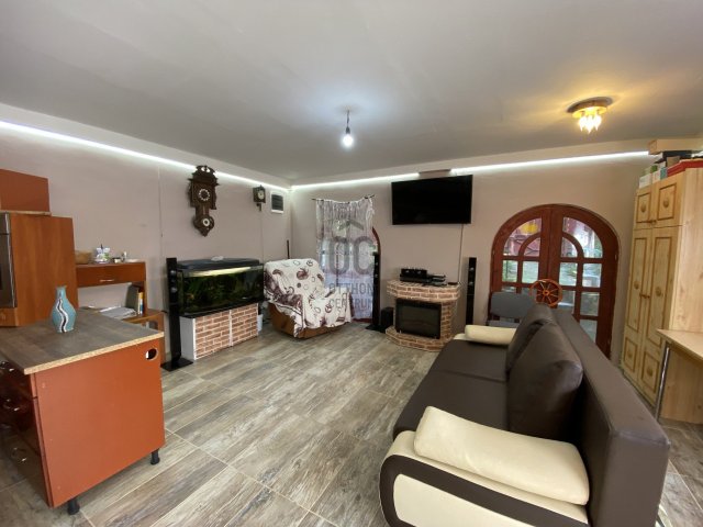 Eladó családi ház, Domonyban 89 M Ft, 6 szobás