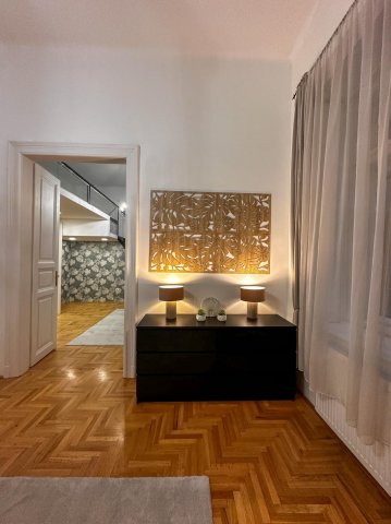 Eladó téglalakás, Budapesten, VI. kerületben 104.9 M Ft