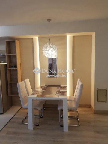 Kiadó téglalakás, albérlet, Debrecenben 395 E Ft / hó, 3 szobás