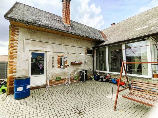 Eladó családi ház, Nagymányokon 24.99 M Ft, 3+1 szobás