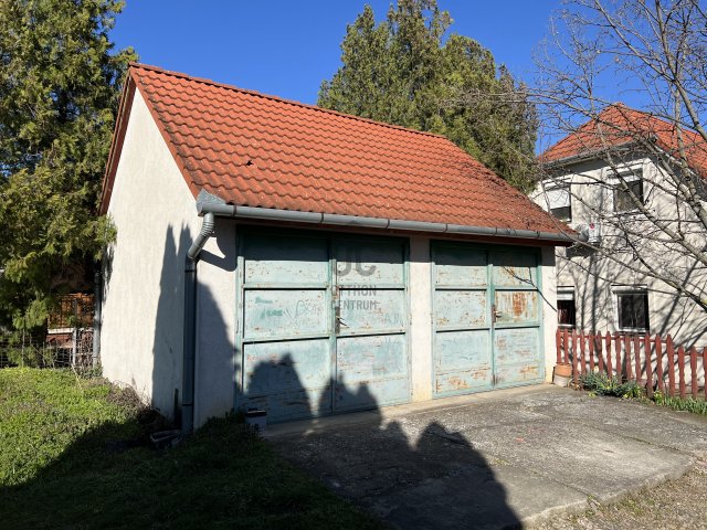 Eladó garázs, Szekszárdon 6 M Ft / költözzbe.hu