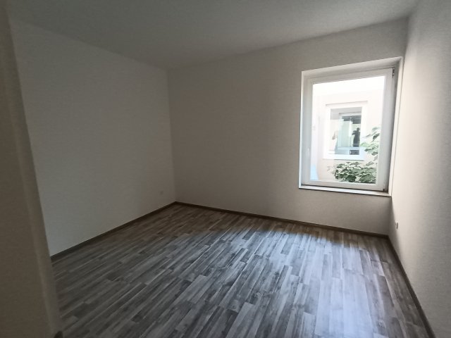 Eladó téglalakás, Cegléden 40.9 M Ft, 3 szobás