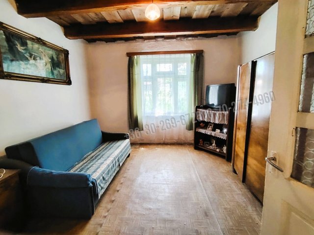 Eladó családi ház, Honton 9.9 M Ft, 2 szobás