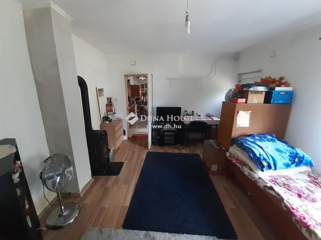 Eladó családi ház, Monoron 54 M Ft, 2 szobás