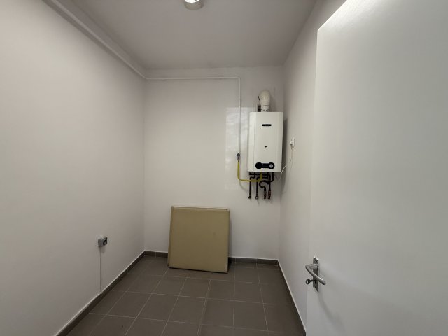 Kiadó üzlethelyiség, Nyíregyházán 95 E Ft / hó, 1+1 szobás