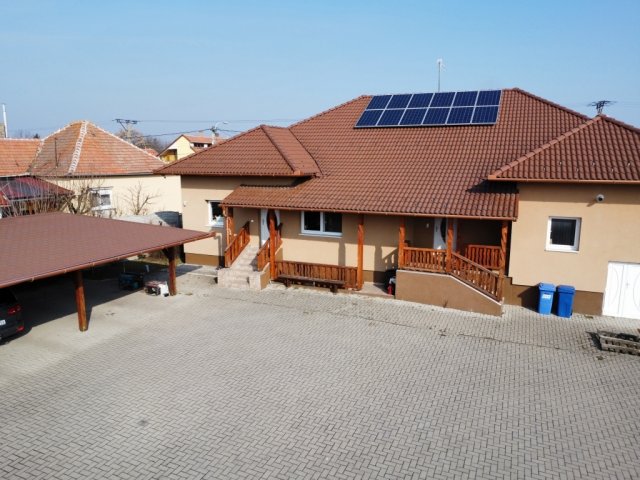 Eladó családi ház, Hevesen 89 M Ft, 5 szobás