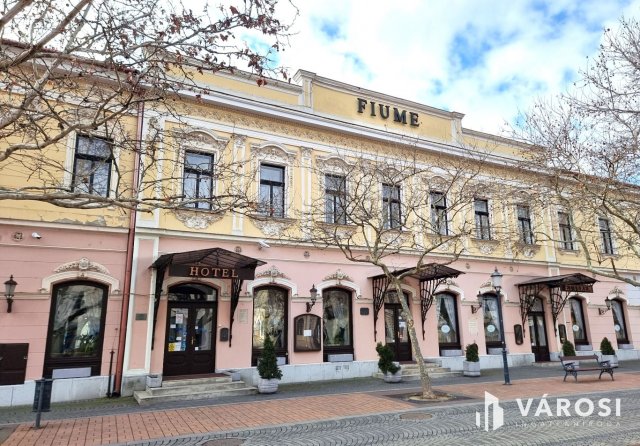 Eladó hotel, Békéscsabán 850 M Ft, 40 szobás