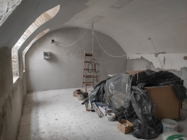 Eladó ipari ingatlan, Budapesten, VI. kerületben 52.9 M Ft